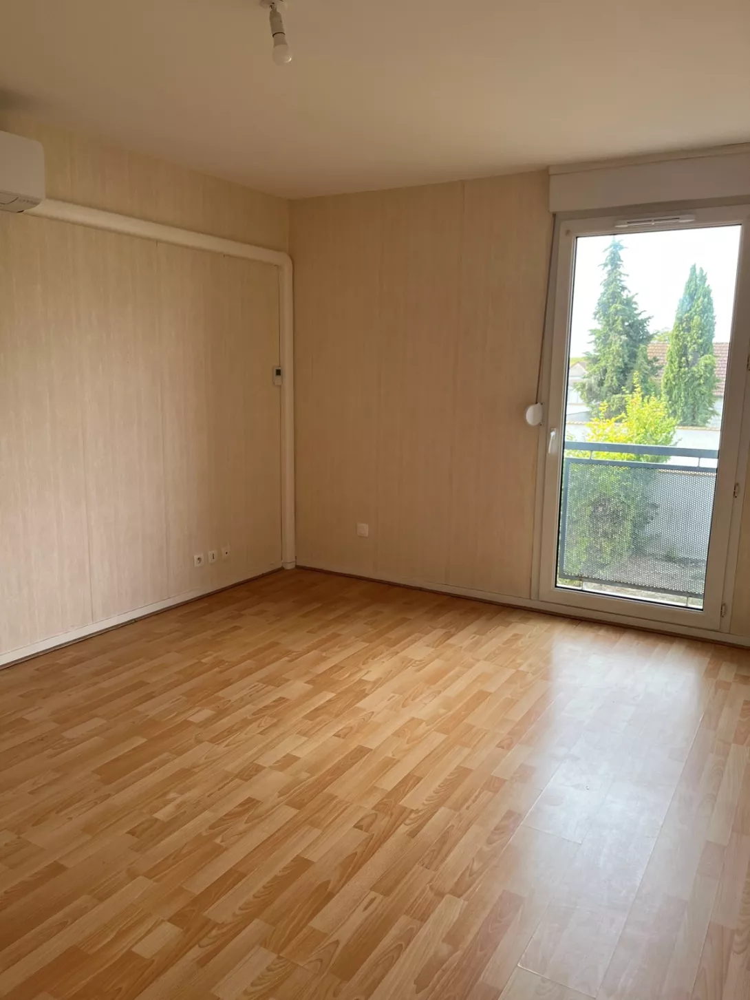  Location maison T5  114.00m²  à Ambonnay  (51150)  - ER.21842 - Galerie 6 - Ouvrir l'image en pleine taille
