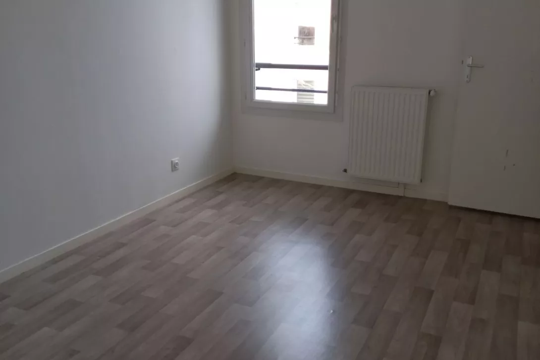  Achat appartement T5  93.00m²  à Betheny  (51450)  - ER.22466 - Galerie 6 - Ouvrir l'image en pleine taille