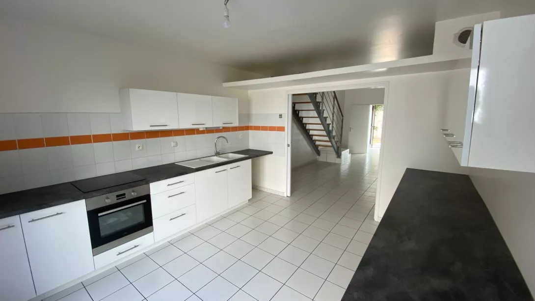  Location maison T6  168.00m²  à Reims  (51100)  - ER.22496 - Galerie 2 - Ouvrir l'image en pleine taille