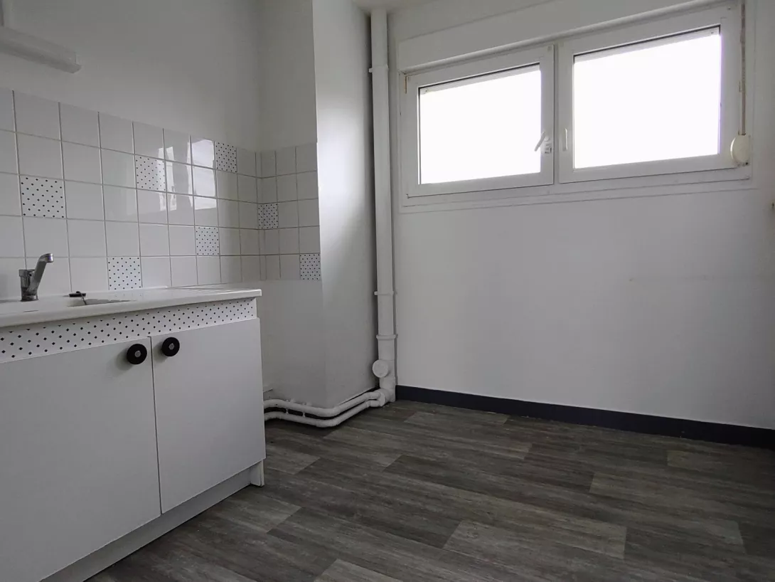  Location appartement T3  58.00m²  à Sezanne  (51120)  - ER.22865 - Galerie 5 - Ouvrir l'image en pleine taille