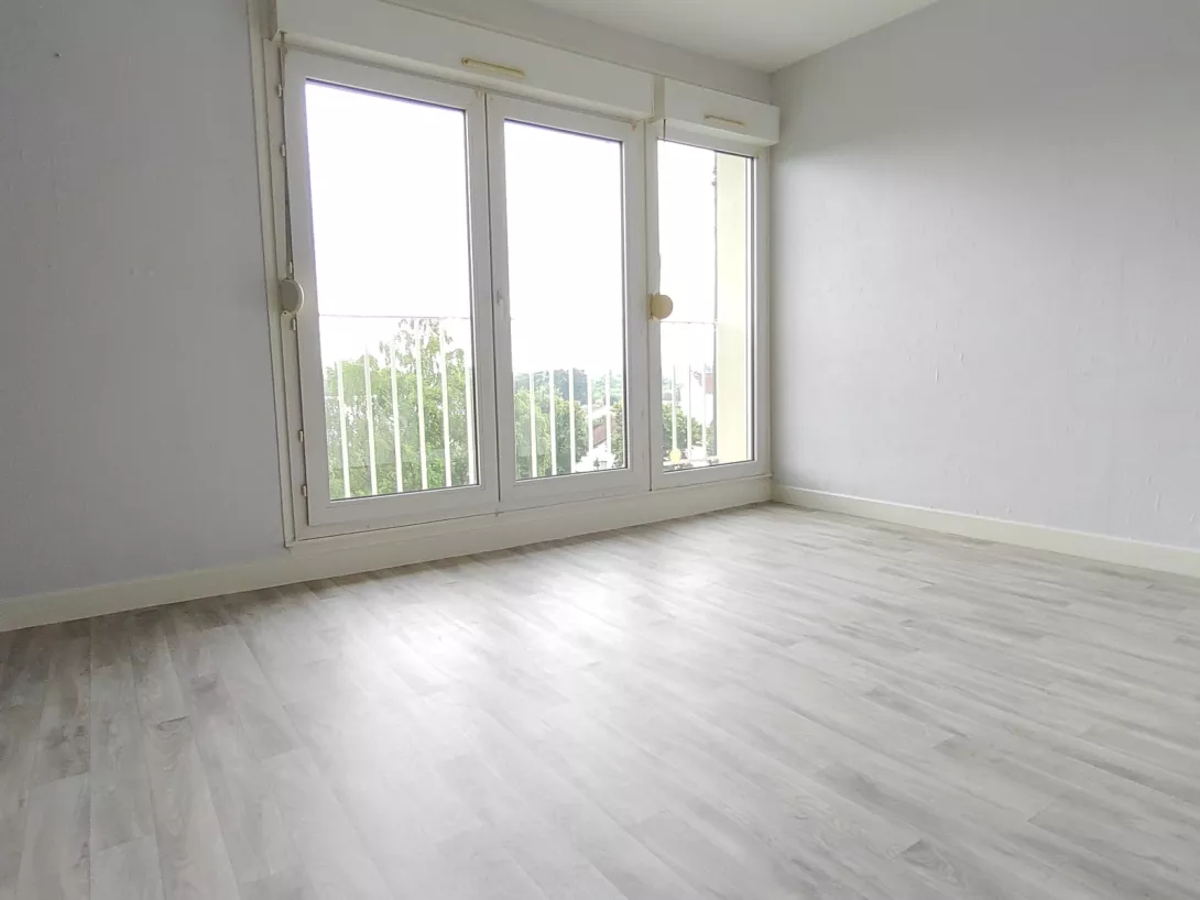  Location appartement T3  58.00m²  à Sezanne  (51120)  - ER.22865 - Galerie 7 - Ouvrir l'image en pleine taille