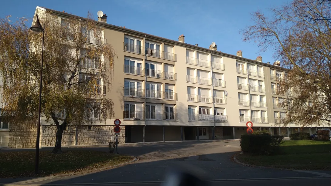  Location appartement T3  58.00m²  à Sezanne  (51120)  - ER.22865 - Galerie 8 - Ouvrir l'image en pleine taille