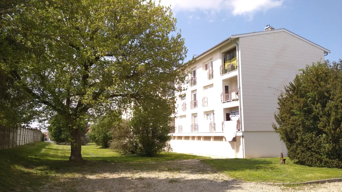  Location appartement T4  79.00m²  à Anglure  (51260)  - ER.23145 - Galerie 2 - Ouvrir l'image en pleine taille