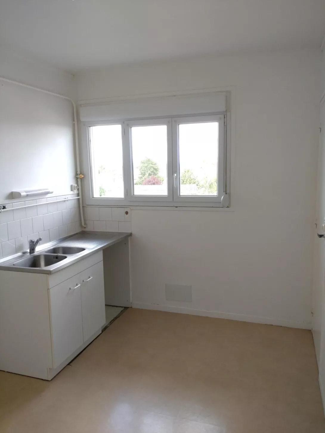  Location appartement T4  79.00m²  à Anglure  (51260)  - ER.23145 - Galerie 7 - Ouvrir l'image en pleine taille