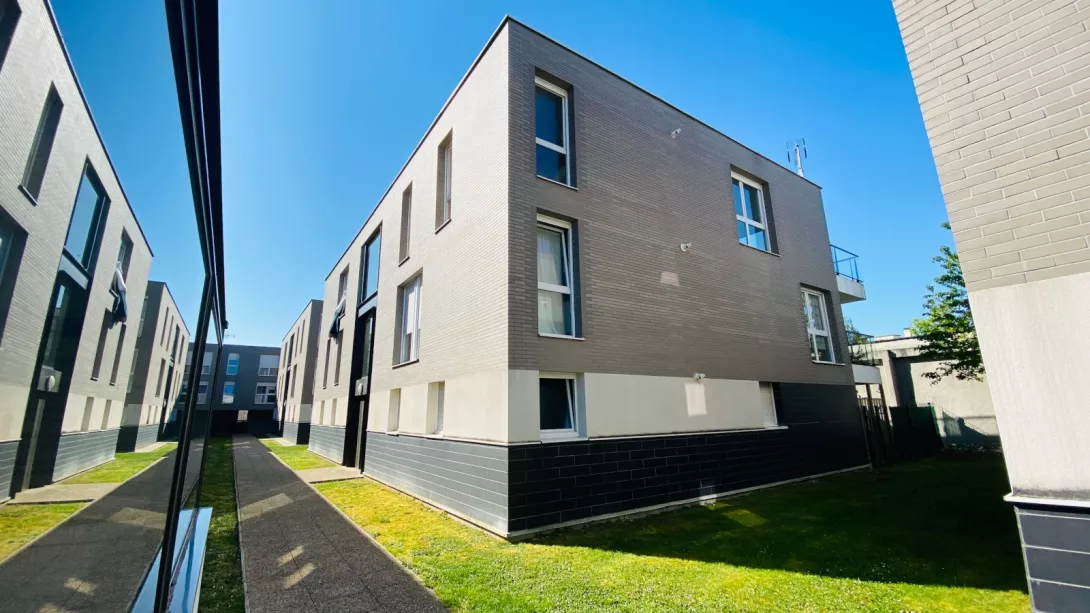  Location appartement T4  84.00m²  à Reims  (51100)  - ER.24172 - Galerie 8 - Ouvrir l'image en pleine taille