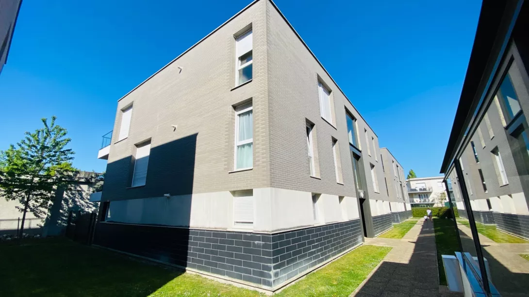  Location appartement T4  84.00m²  à Reims  (51100)  - ER.24178 - Galerie 1 - Ouvrir l'image en pleine taille