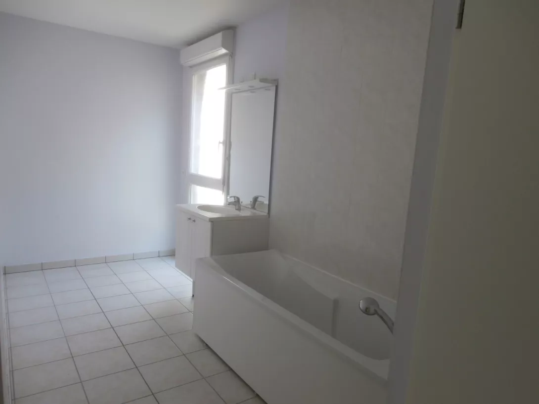  Location appartement T4  84.40m²  à Reims  (51100)  - ER.24211 - Galerie 1 - Ouvrir l'image en pleine taille