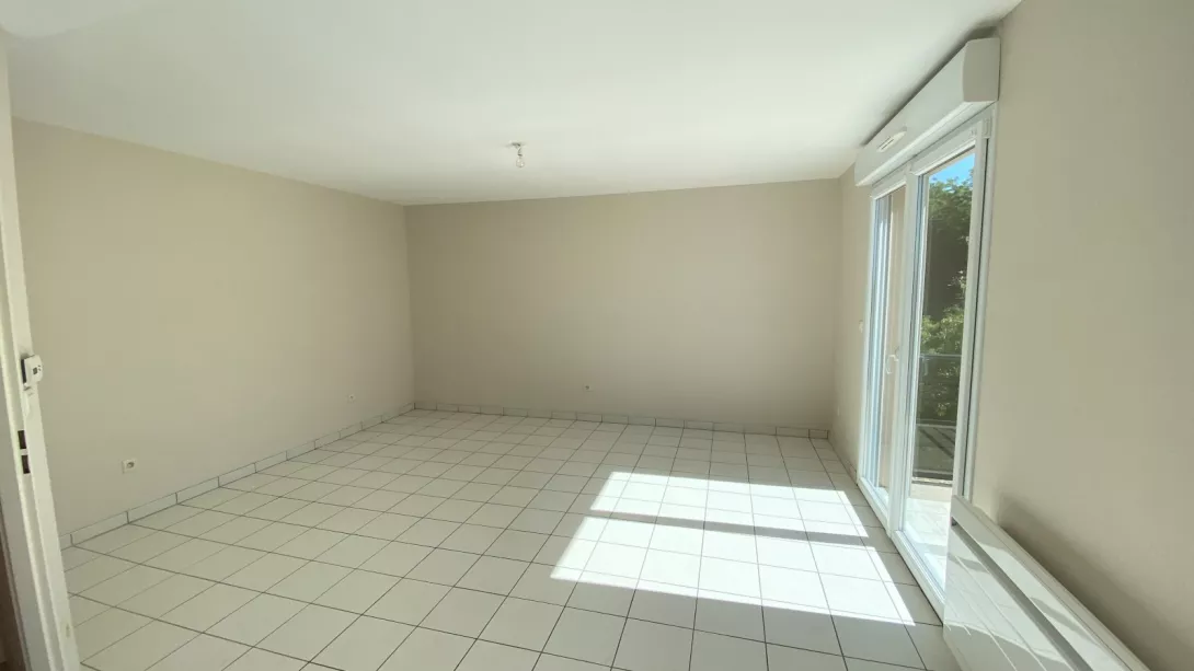  Location appartement T1  45.78m²  à Chigny-Les-Roses  (51500)  - ER.24391 - Galerie 5 - Ouvrir l'image en pleine taille
