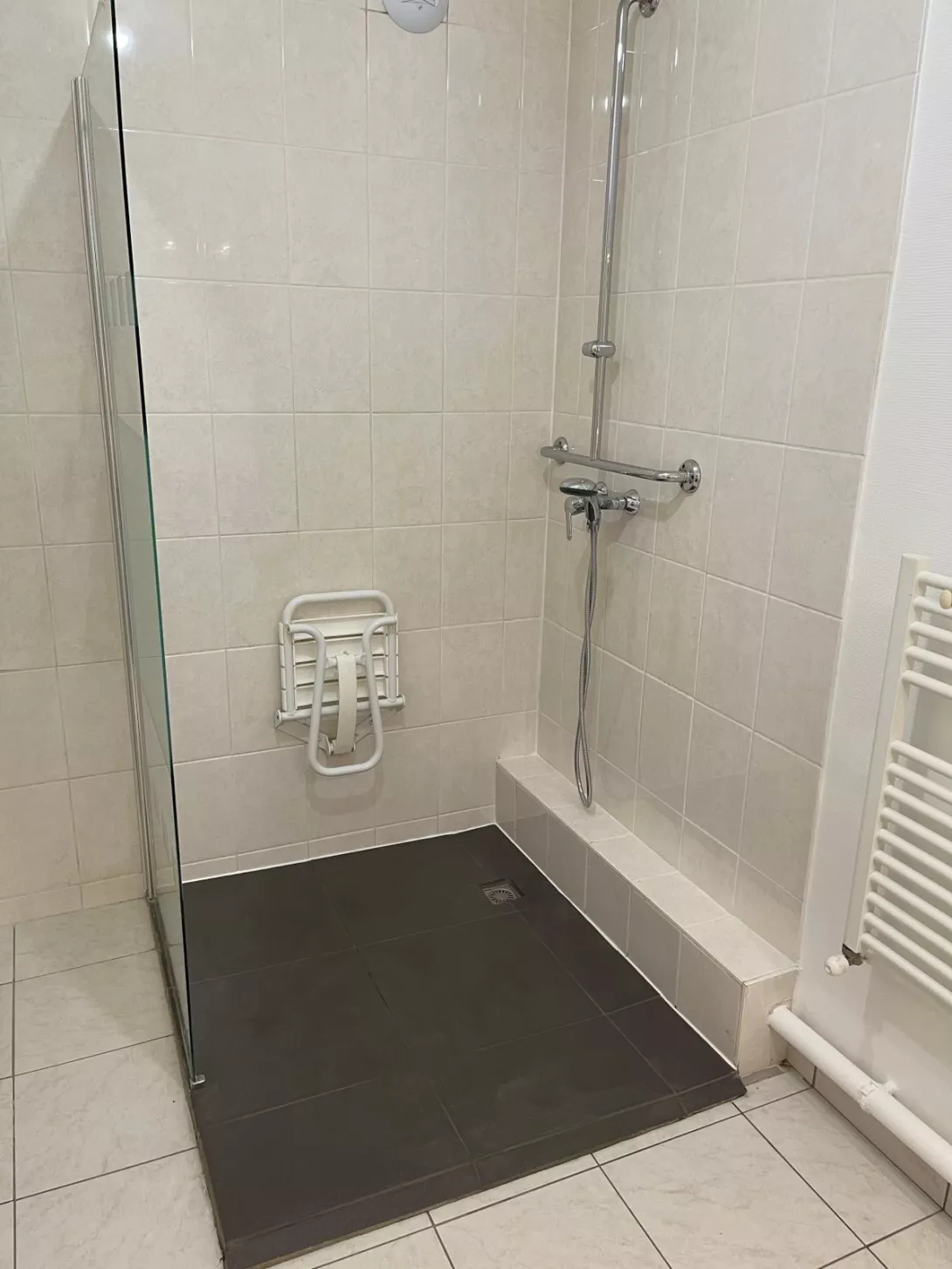  Location appartement T4  84.60m²  à Chalons-En-Champagne  (51000)  - déjà  loué   - ER.25199 - Galerie 2 - Ouvrir l'image en pleine taille