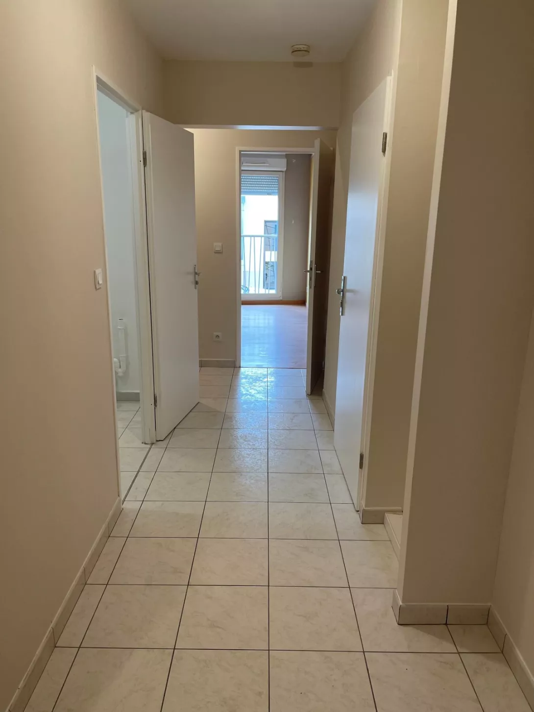  Location appartement T4  84.60m²  à Chalons-En-Champagne  (51000)  - déjà  loué   - ER.25199 - Galerie 4 - Ouvrir l'image en pleine taille