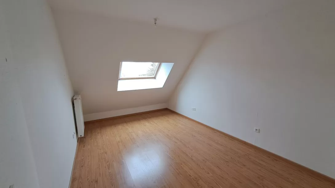  Location appartement T4  96.06m²  à Reims  (51100)  - ER.25840 - Galerie 3 - Ouvrir l'image en pleine taille
