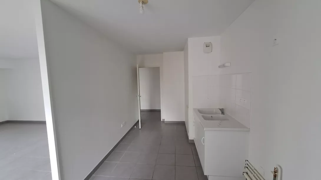  Location appartement T4  96.06m²  à Reims  (51100)  - ER.25840 - Galerie 9 - Ouvrir l'image en pleine taille