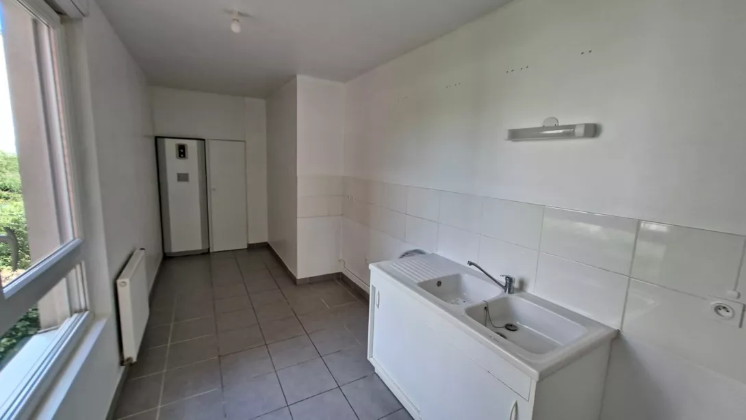  Location appartement T4  96.29m²  à Reims  (51100)  - ER.25850 - Galerie 3 - Ouvrir l'image en pleine taille