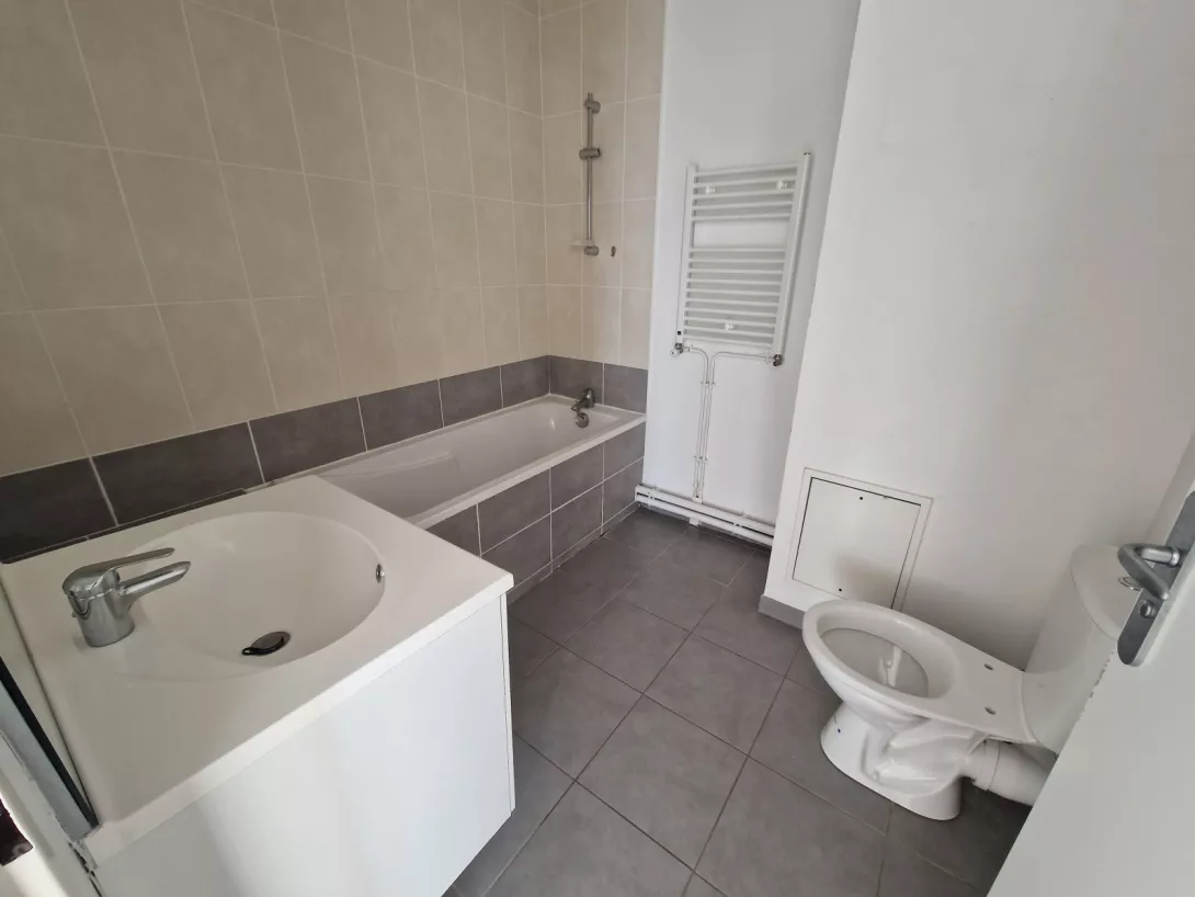  Location appartement T5  112.23m²  à Reims  (51100)  - ER.25874 - Galerie 2 - Ouvrir l'image en pleine taille