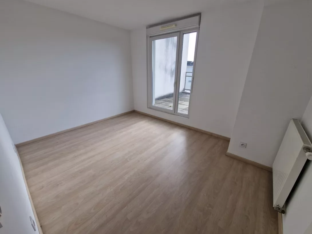  Location appartement T5  112.23m²  à Reims  (51100)  - ER.25874 - Galerie 5 - Ouvrir l'image en pleine taille
