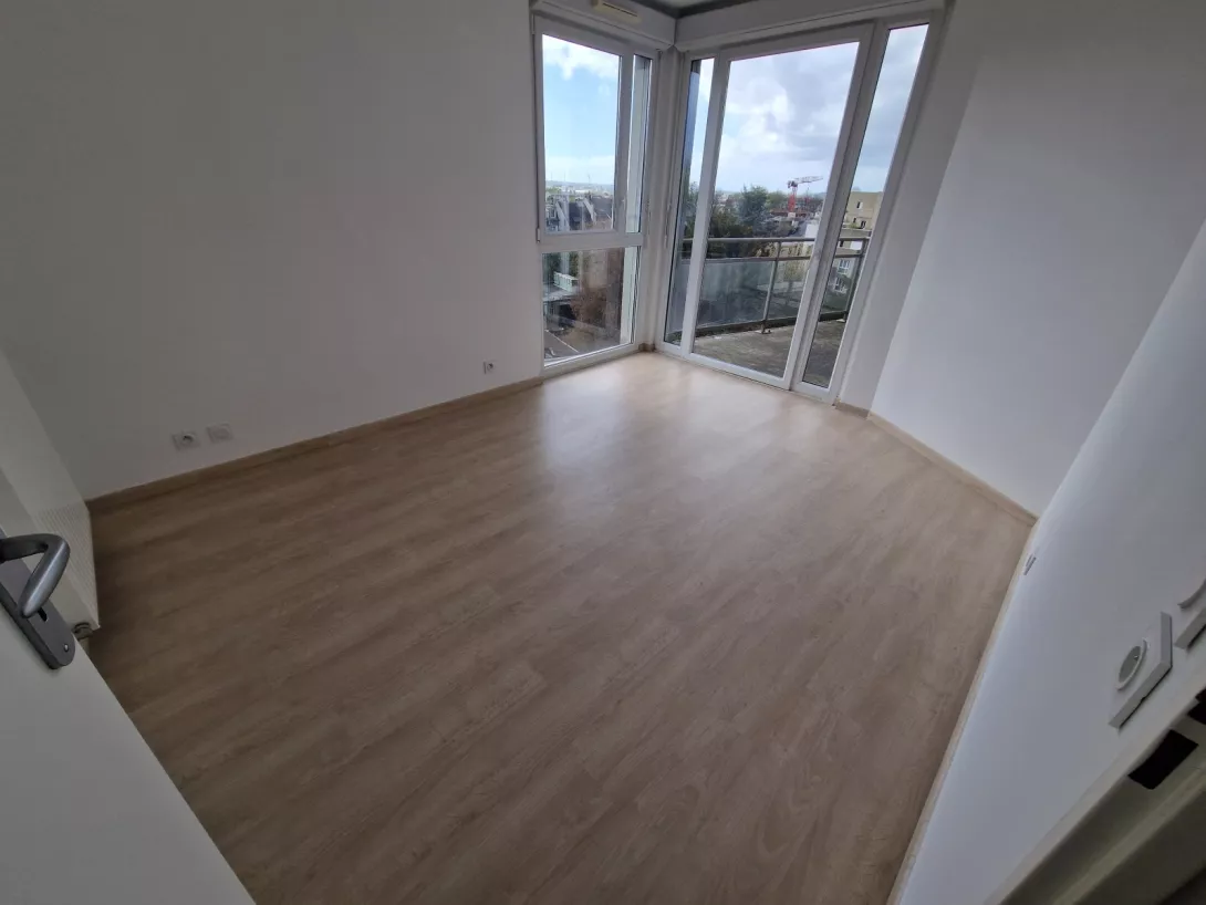  Location appartement T5  112.23m²  à Reims  (51100)  - ER.25874 - Galerie 7 - Ouvrir l'image en pleine taille