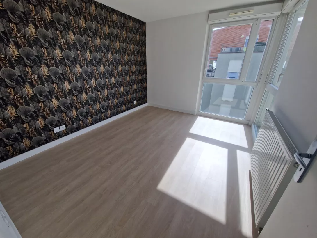  Location appartement T5  112.23m²  à Reims  (51100)  - ER.25874 - Galerie 8 - Ouvrir l'image en pleine taille