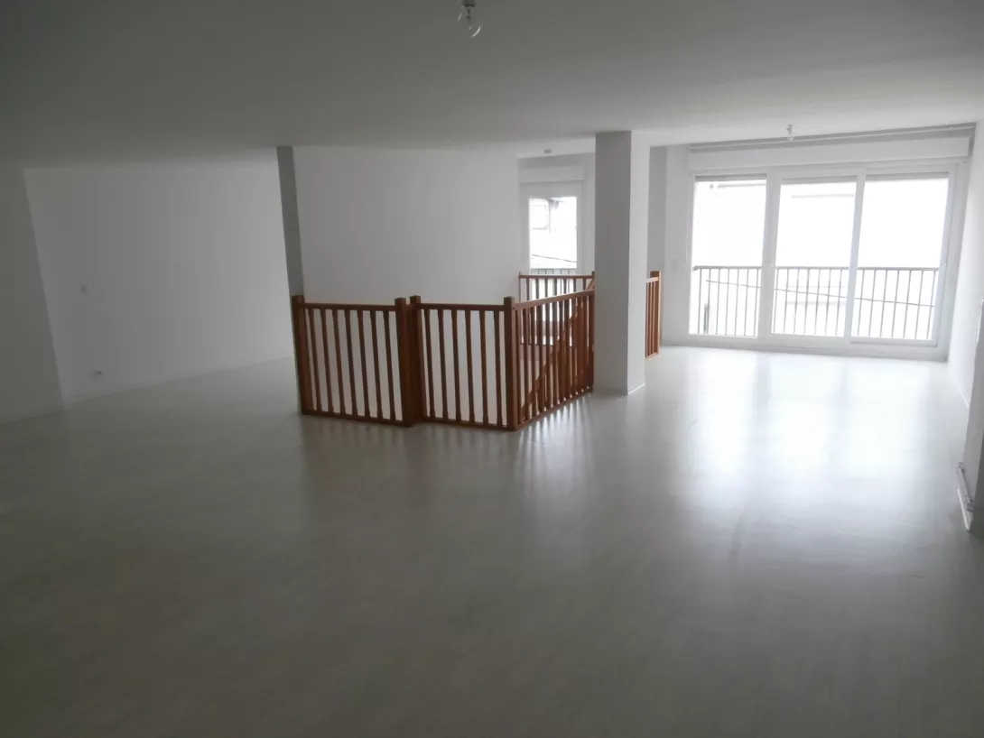  Location maison T7  197.60m²  à Reims  (51100)  - ER.26034 - Galerie 3 - Ouvrir l'image en pleine taille