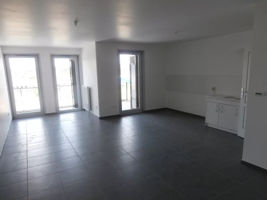  Location appartement T3  80.30m²  à Fismes  (51170)  - ER.29864 - Galerie 6 - Ouvrir l'image en pleine taille