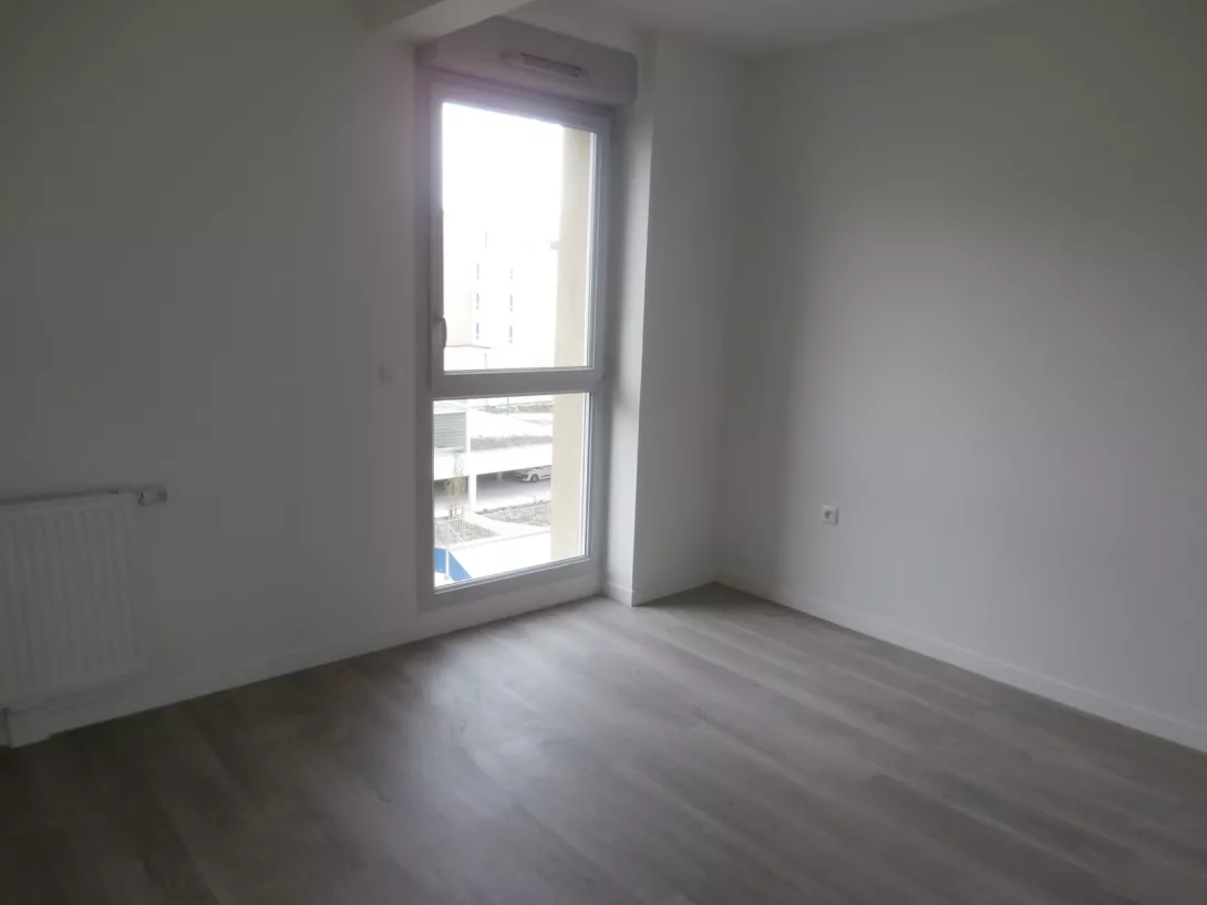  Location appartement T4  74.50m²  à Reims  (51100)  - ER.30276 - Galerie 3 - Ouvrir l'image en pleine taille