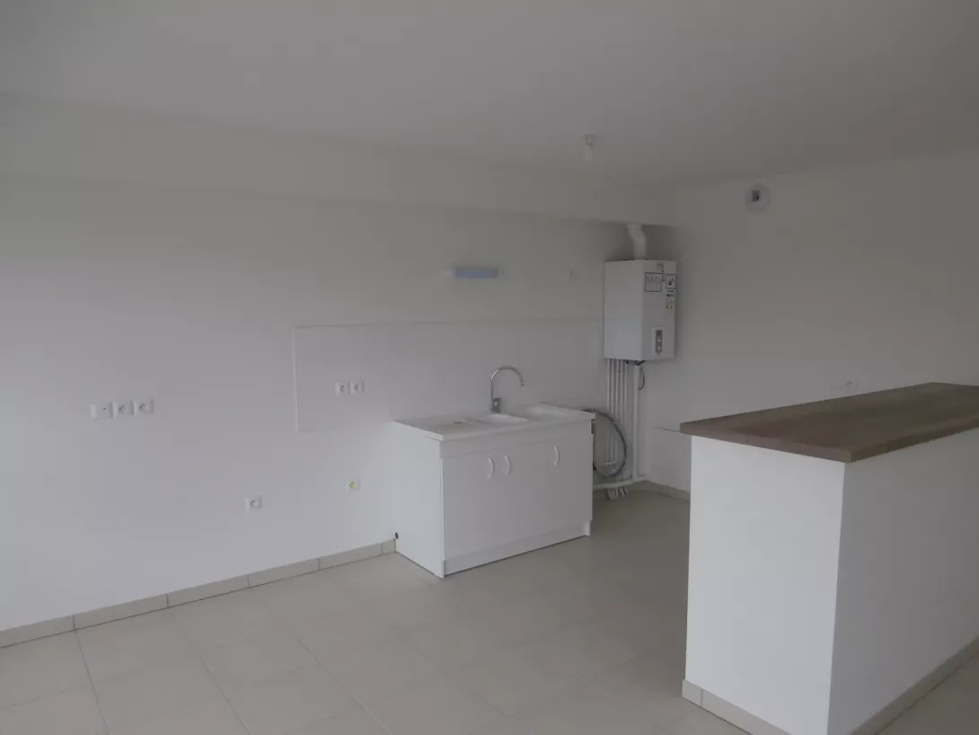  Location appartement T4  74.50m²  à Reims  (51100)  - ER.30276 - Galerie 5 - Ouvrir l'image en pleine taille