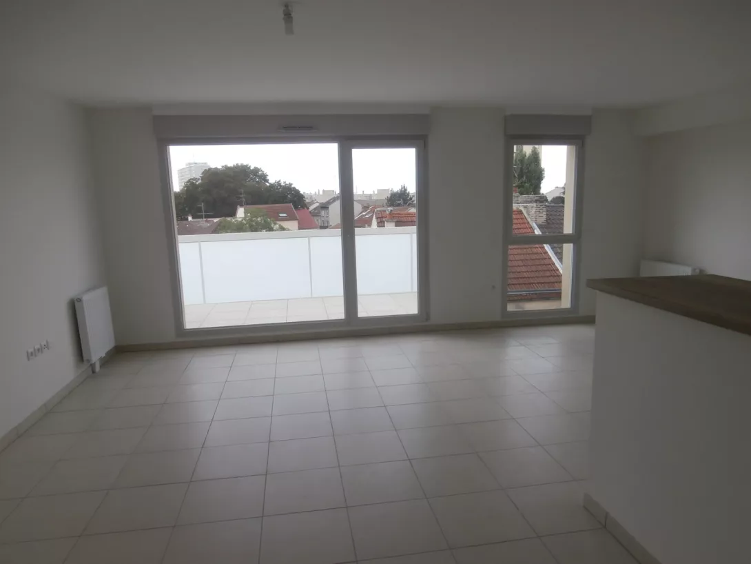  Location appartement T4  74.50m²  à Reims  (51100)  - ER.30276 - Galerie 6 - Ouvrir l'image en pleine taille