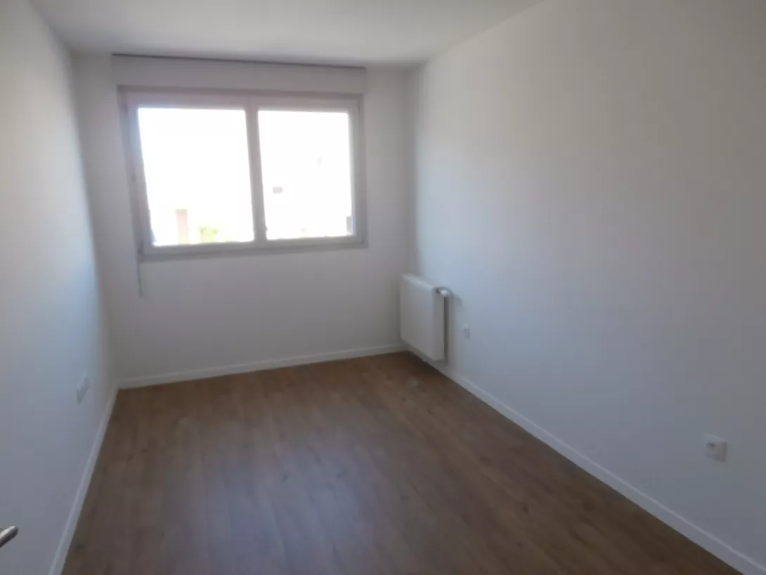  Location appartement T5  107.30m²  à Reims  (51100)  - ER.30400 - Galerie 3 - Ouvrir l'image en pleine taille