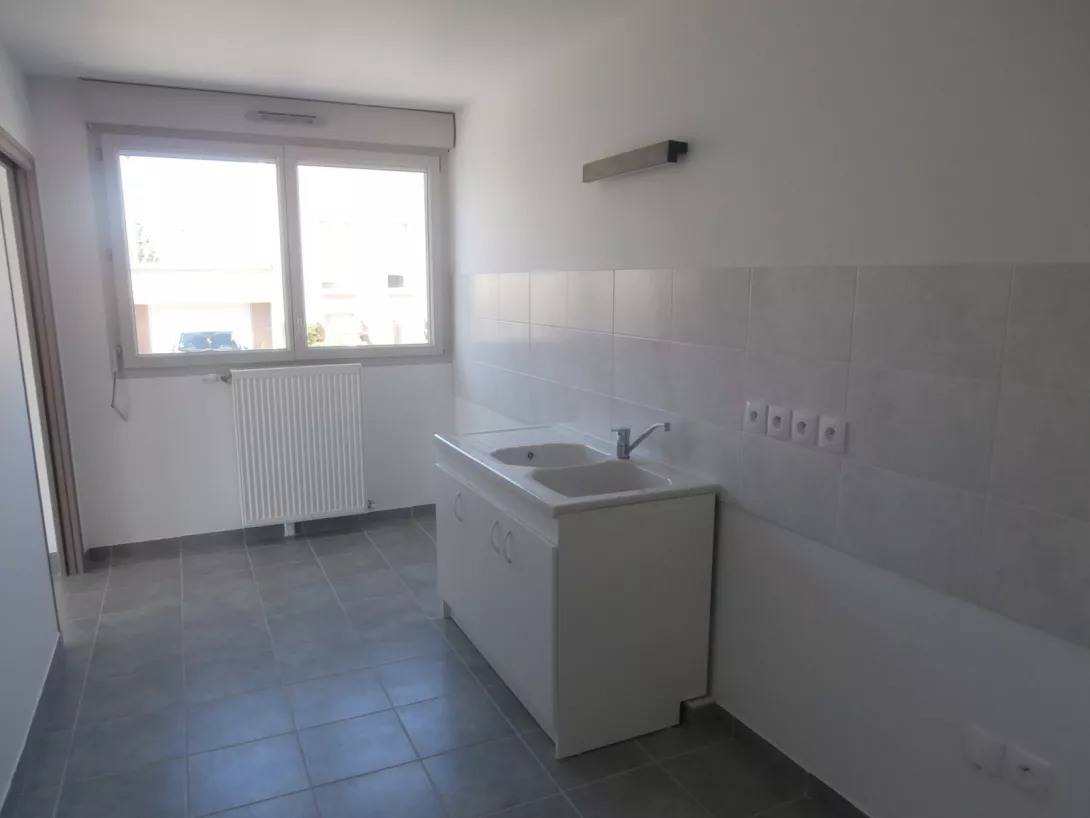 Location appartement T5  107.30m²  à Reims  (51100)  - ER.30400 - Galerie 6 - Ouvrir l'image en pleine taille