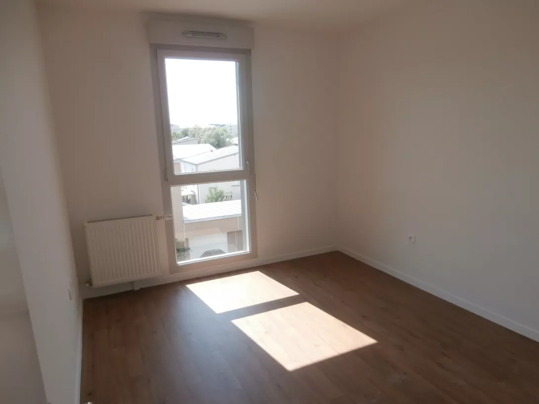  Location appartement T4  92.00m²  à Reims  (51100)  - ER.30408 - Galerie 3 - Ouvrir l'image en pleine taille