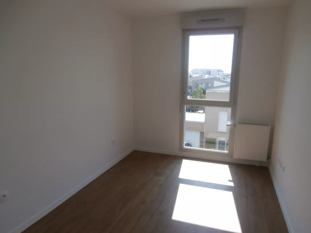  Location appartement T4  92.00m²  à Reims  (51100)  - ER.30408 - Galerie 4 - Ouvrir l'image en pleine taille