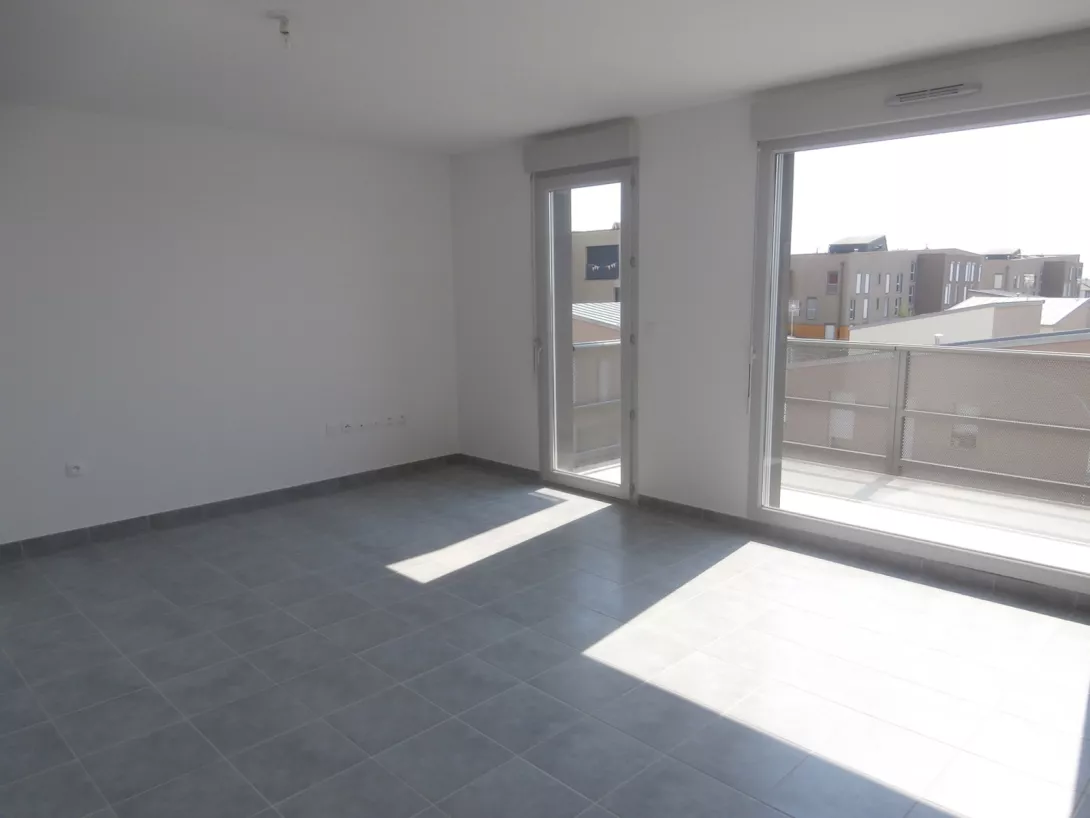  Location appartement T4  92.00m²  à Reims  (51100)  - ER.30408 - Galerie 6 - Ouvrir l'image en pleine taille