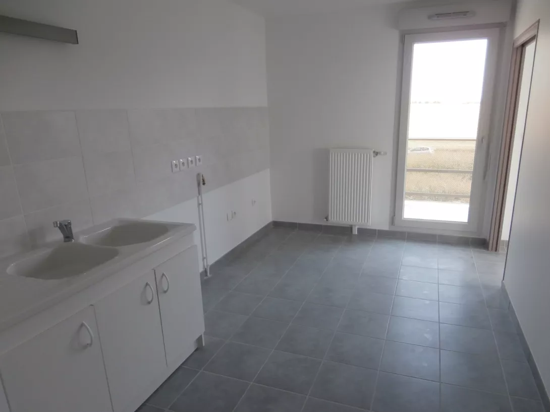  Location appartement T4  92.00m²  à Reims  (51100)  - ER.30408 - Galerie 7 - Ouvrir l'image en pleine taille