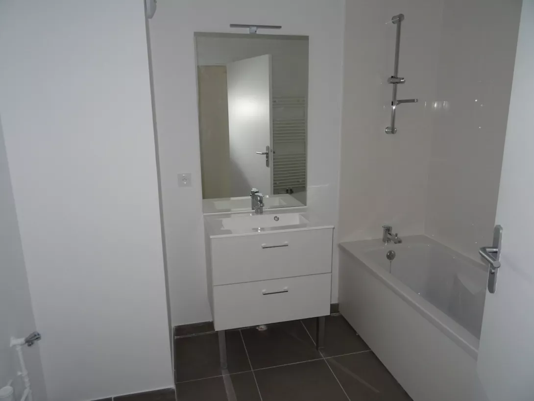  Location appartement T5  93.79m²  à Bezannes  (51430)  - ER.32611 - Galerie 4 - Ouvrir l'image en pleine taille