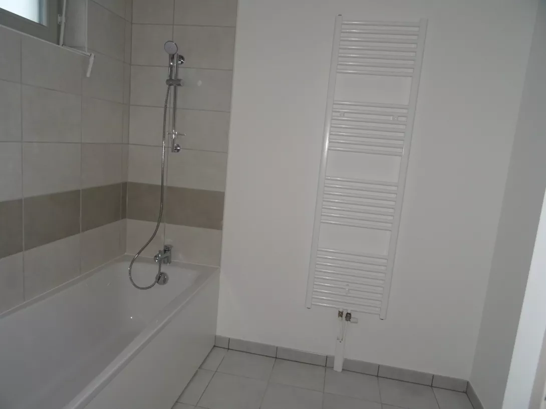  Location appartement T3  70.20m²  à Reims  (51100)  - ER.32966 - Galerie 1 - Ouvrir l'image en pleine taille