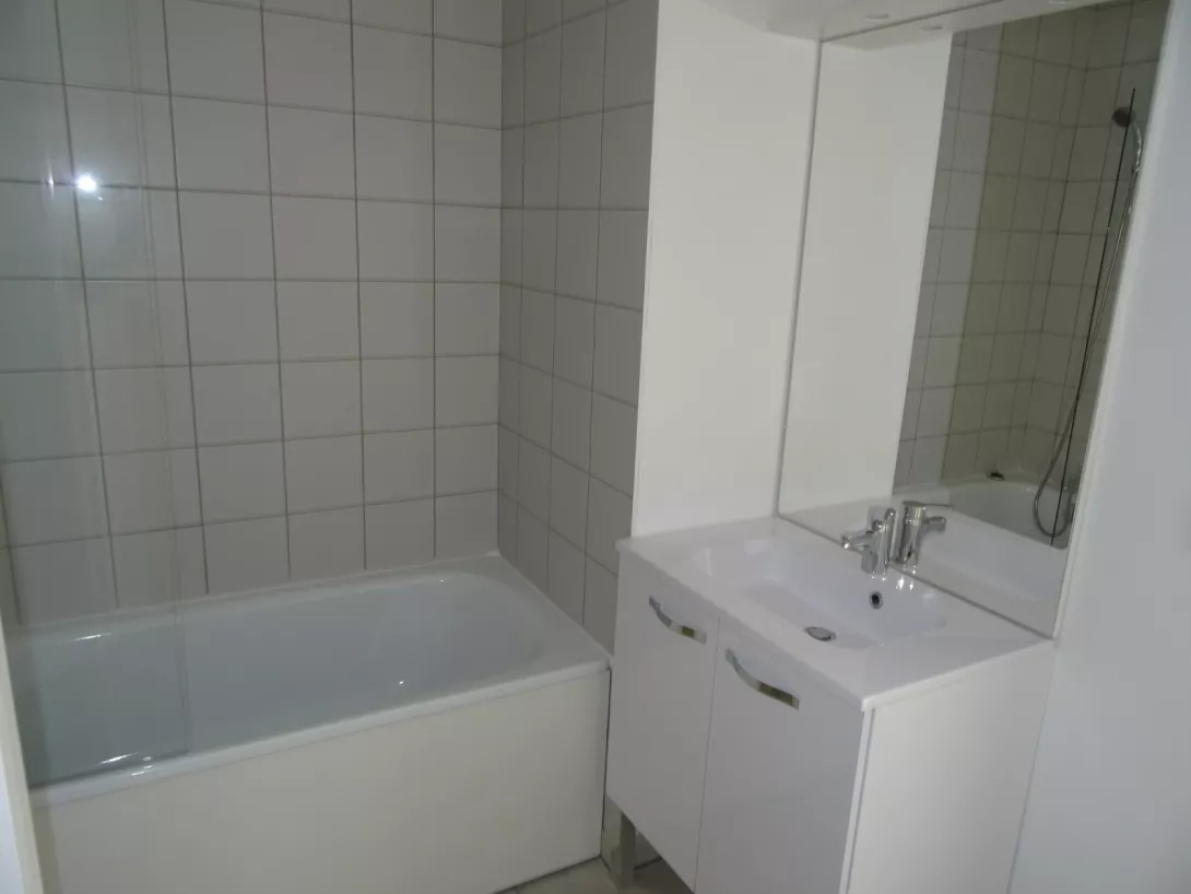  Location appartement T5  94.90m²  à Reims  (51100)  - ER.34763 - Galerie 9 - Ouvrir l'image en pleine taille