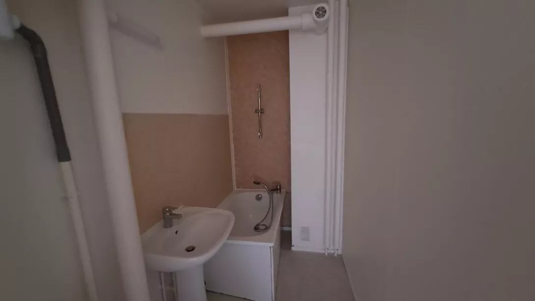  Location appartement T1  16.87m²  à Reims  (51100)  - ER.35892 - Galerie 3 - Ouvrir l'image en pleine taille