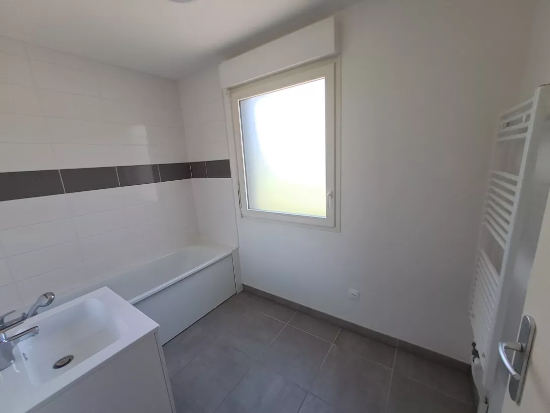  Location maison T5  102.70m²  à Reims  (51100)  - ER.36209 - Galerie 7 - Ouvrir l'image en pleine taille