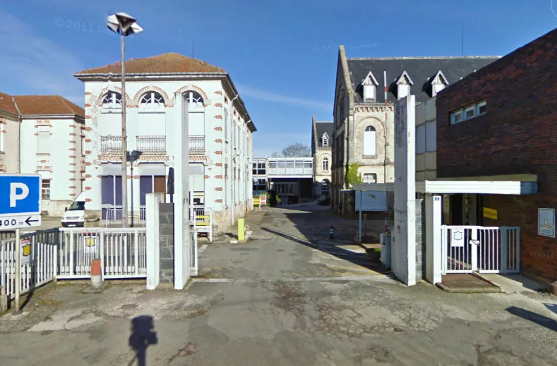  Location local-commercial  265.00m²  à Saint-Dizier  (52100)  - ER.42342 - Galerie 1 - Ouvrir l'image en pleine taille