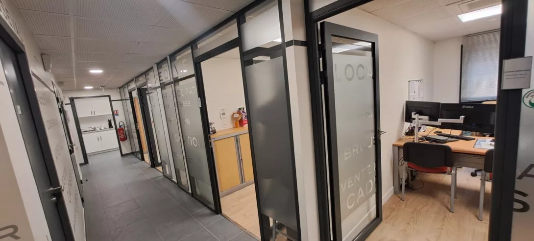  Location local-commercial  172.70m²  à Saint-Dizier  (52100)  - ER.42558 - Galerie 2 - Ouvrir l'image en pleine taille