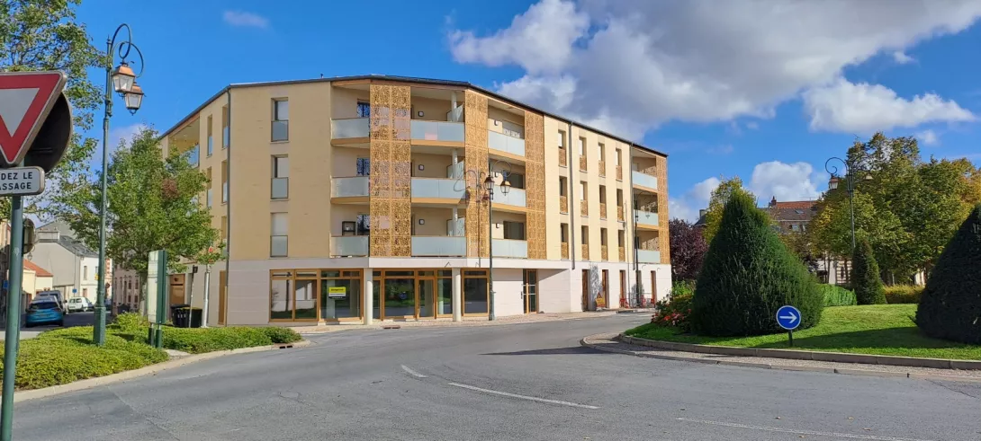  Location local-commercial  63.20m²  à Epernay  (51200)  - ER.42661 - Galerie 1 - Ouvrir l'image en pleine taille