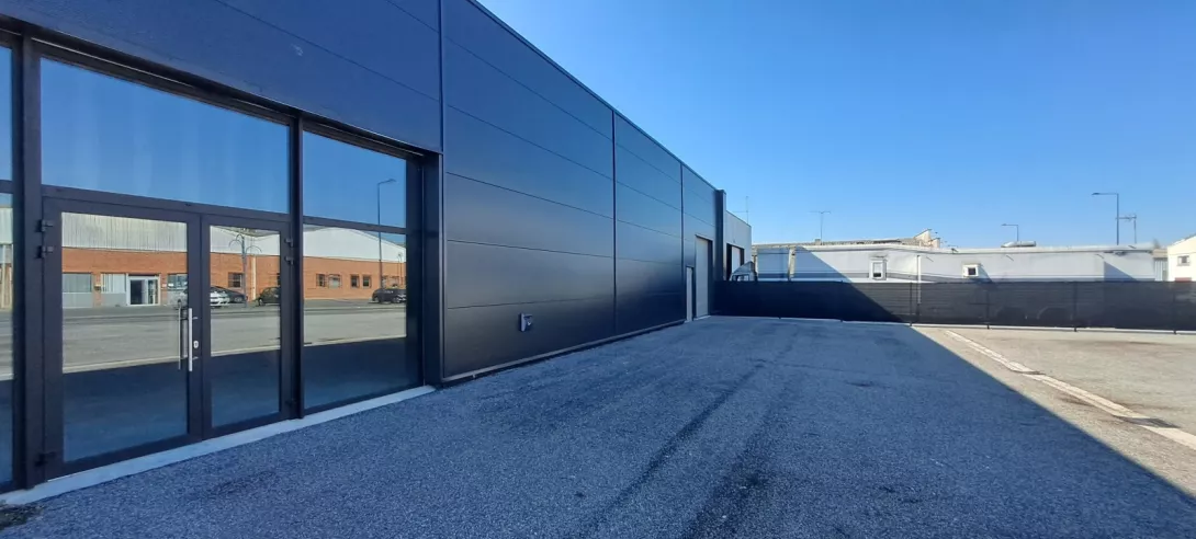  Location local-commercial  420.00m²  à Betheny  (51450)  - ER.42664 - Galerie 1 - Ouvrir l'image en pleine taille