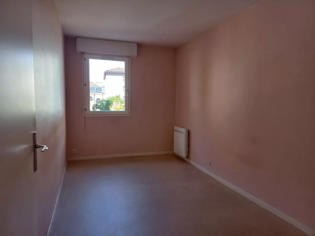  Achat appartement T2  57.00m²  à Epernay  (51200)  - ER.61528 - Galerie 6 - Ouvrir l'image en pleine taille
