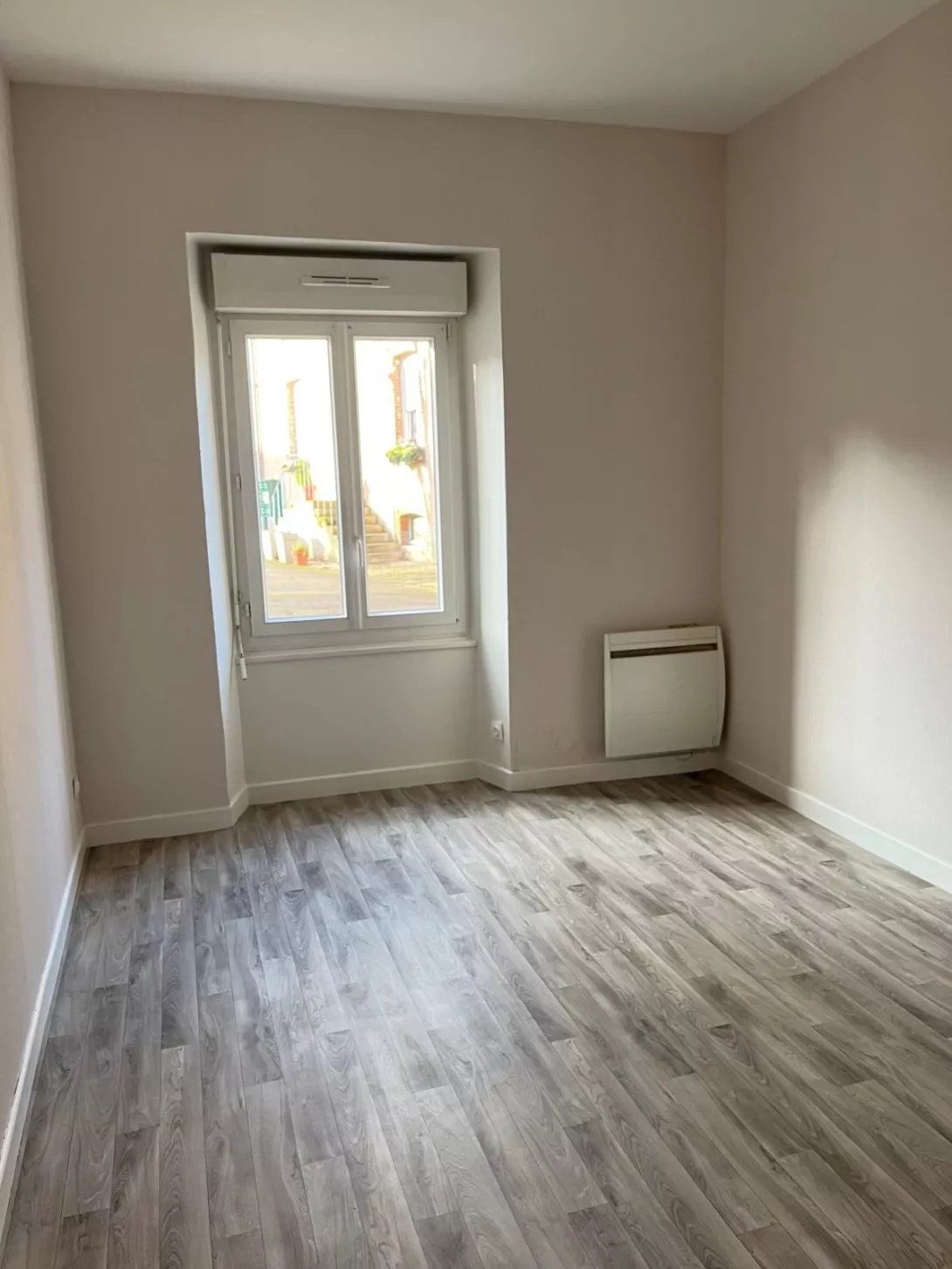  Location appartement T3  56.00m²  à Epernay  (51200)  - ER.61605 - Galerie 3 - Ouvrir l'image en pleine taille