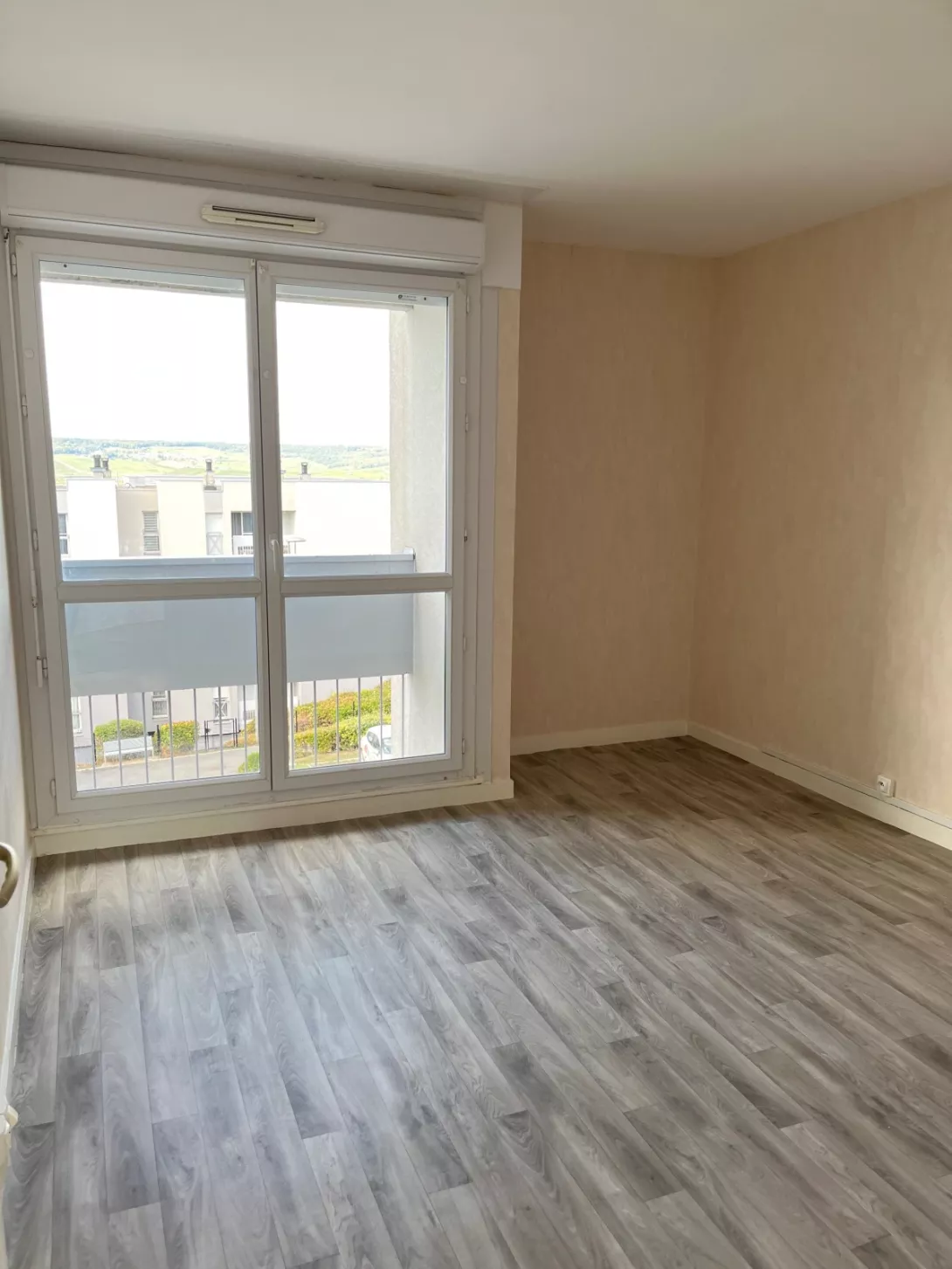  Location appartement T4  75.00m²  à Epernay  (51200)  - ER.62221 - Galerie 5 - Ouvrir l'image en pleine taille