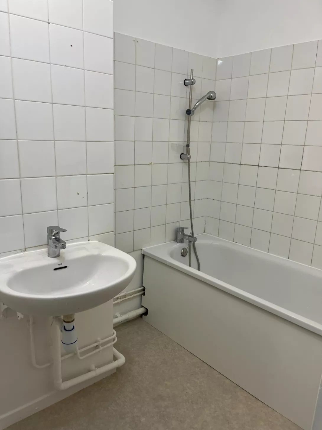 Location appartement T4  75.00m²  à Epernay  (51200)  - ER.62221 - Galerie 6 - Ouvrir l'image en pleine taille