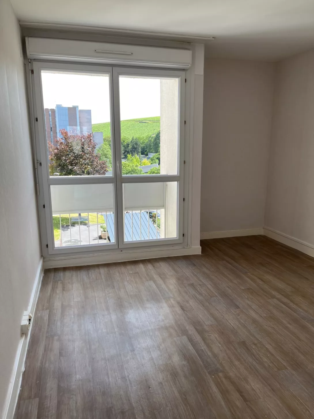  Location appartement T3  64.00m²  à Epernay  (51200)  - ER.62369 - Galerie 4 - Ouvrir l'image en pleine taille