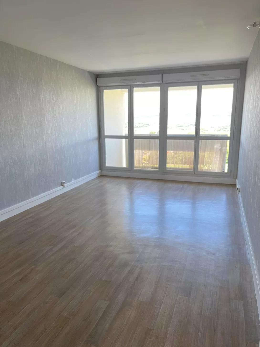 Location appartement T3  64.00m²  à Epernay  (51200)  - ER.62369 - Galerie 1 - Ouvrir l'image en pleine taille