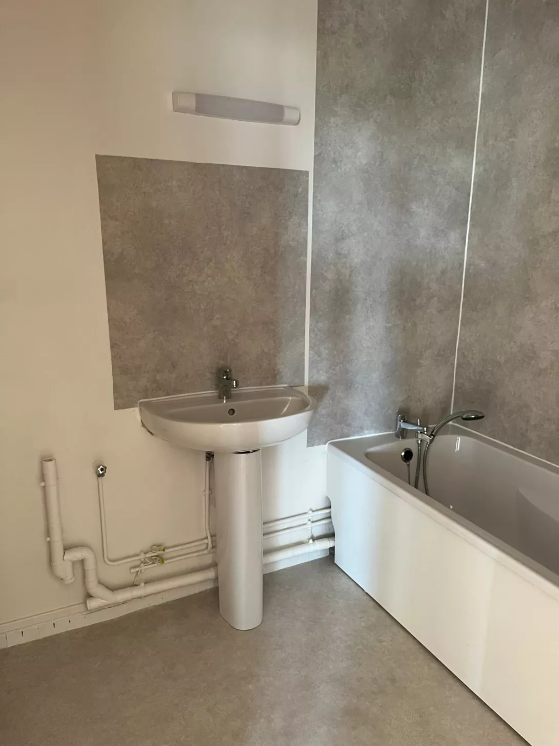  Location appartement T4  80.00m²  à Epernay  (51200)  - ER.62679 - Galerie 6 - Ouvrir l'image en pleine taille