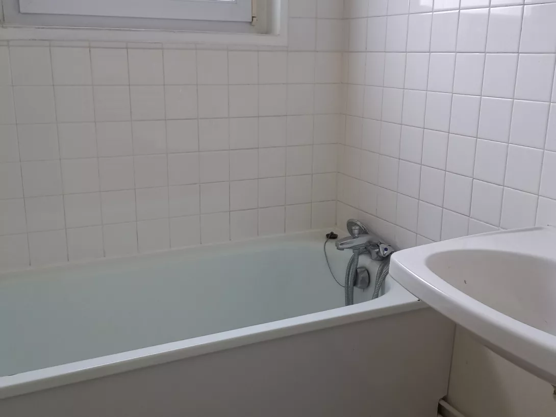  Achat appartement T2  54.00m²  à Ay Champagne  (51160)  - ER.64280 - Galerie 5 - Ouvrir l'image en pleine taille