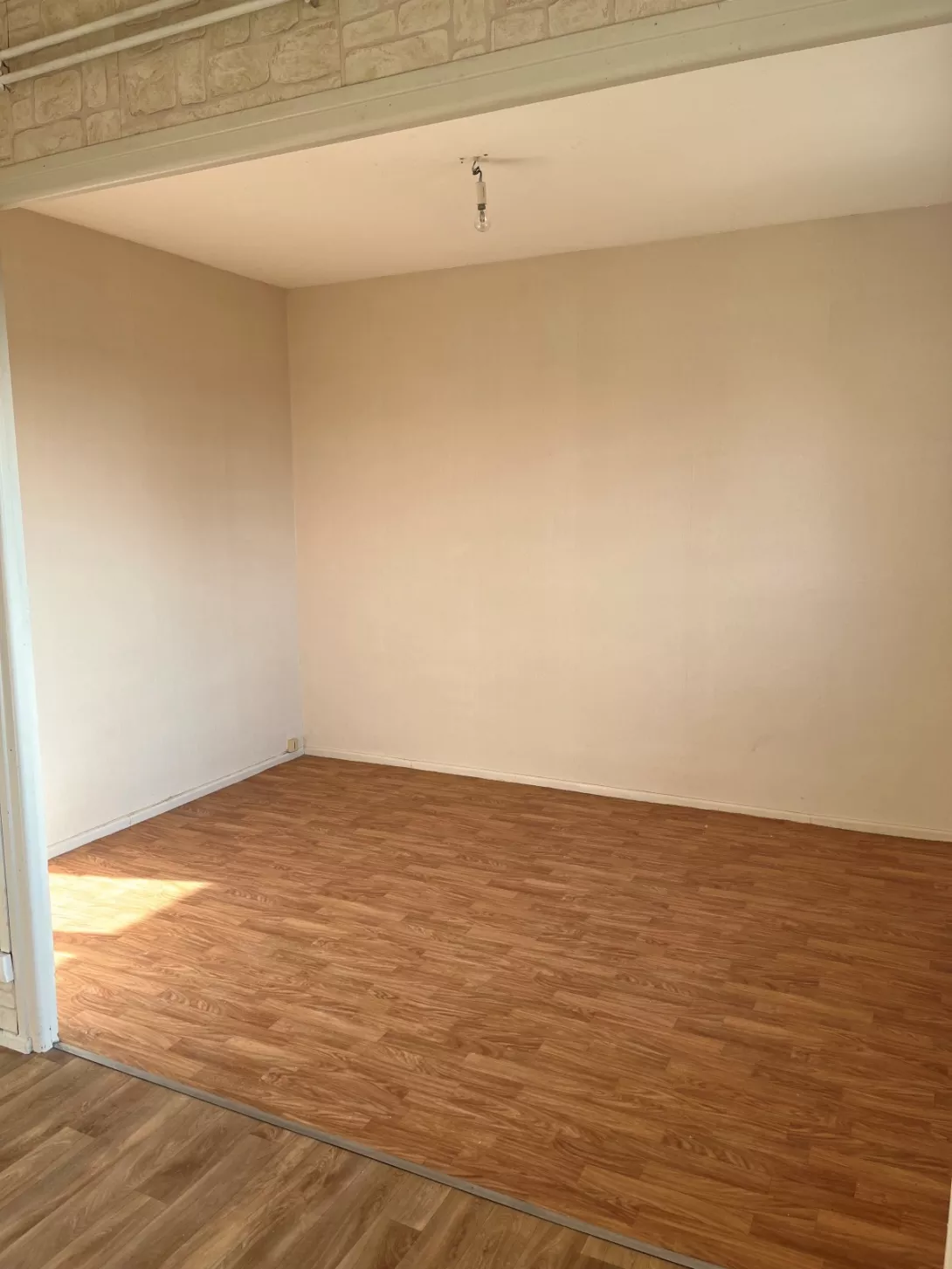  Location appartement T4  66.00m²  à Avize  (51190)  - ER.64360 - Galerie 5 - Ouvrir l'image en pleine taille